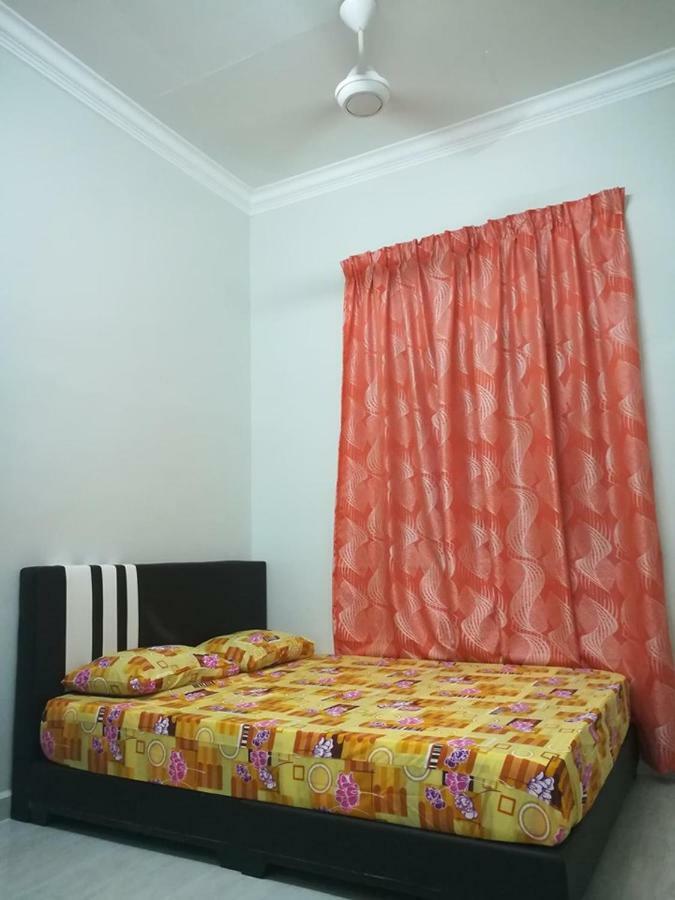 Homestay Damai Yusmila Kuala Terengganu Extérieur photo