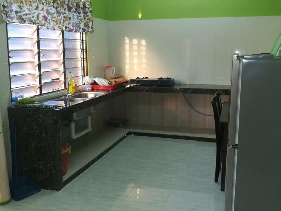 Homestay Damai Yusmila Kuala Terengganu Extérieur photo