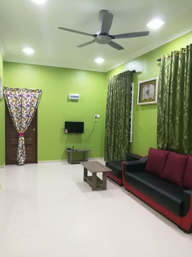 Homestay Damai Yusmila Kuala Terengganu Extérieur photo